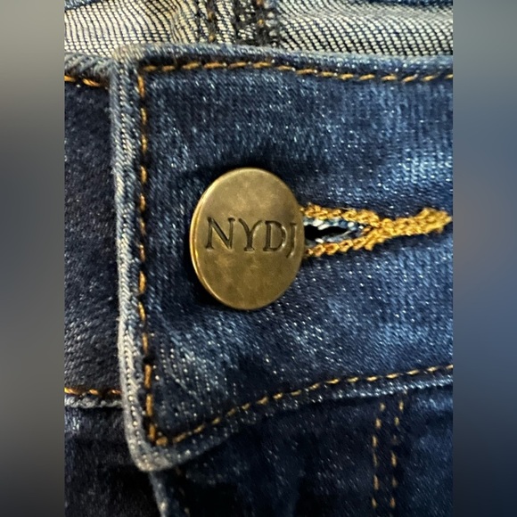 NYDJ | women’s GIRLFRIEND cut. Size: 12P - Picture 7 of 14